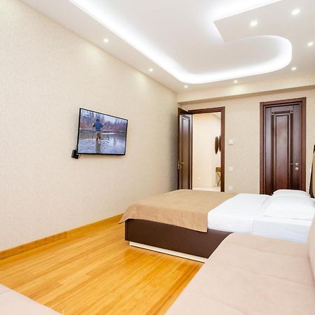 Central Cozy 3Bd-2Bath Apartment Tbilisi Exterior photo