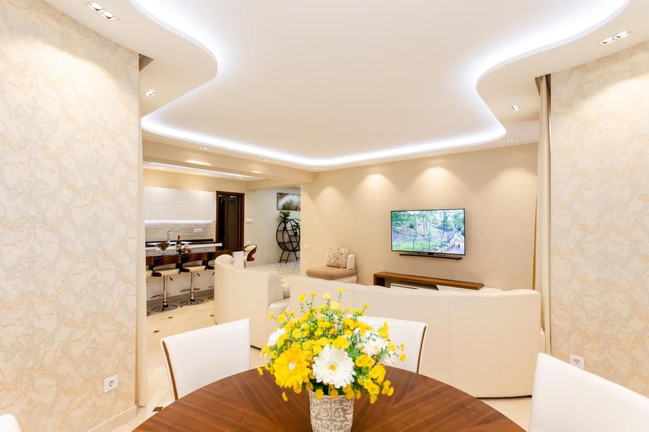 Central Cozy 3Bd-2Bath Apartment Tbilisi Exterior photo